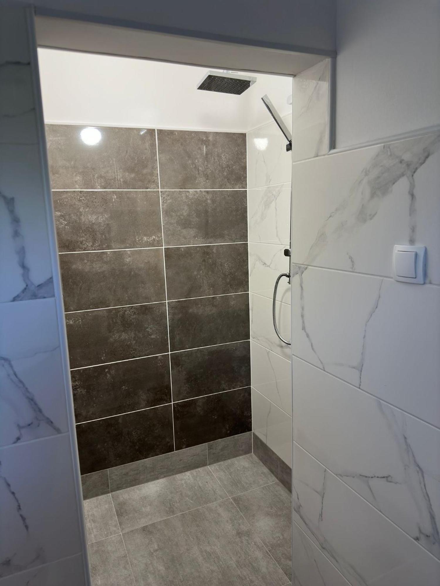 Vidoni Apartament *